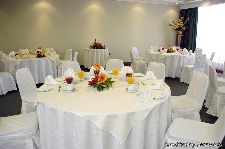 Hotel Diego De Almagro Concepción Restoran fotoğraf
